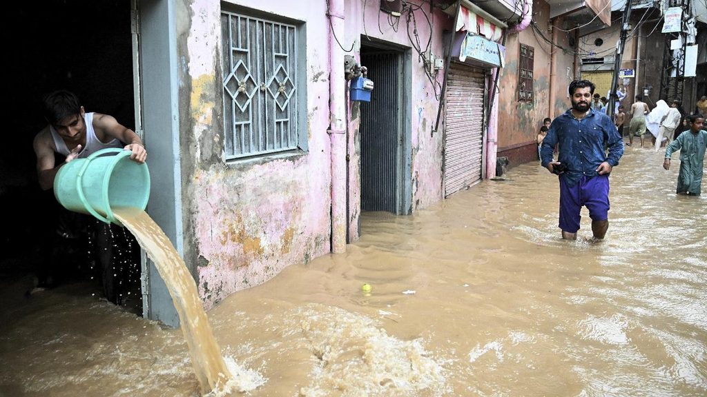 flood water situation in Pakistan